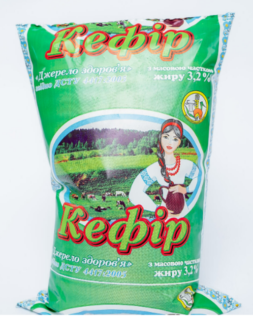 Кефір ВІНЬКОВЕЦЬКИЙ СМАК 3,2%, 900г, плівка поліетиленова